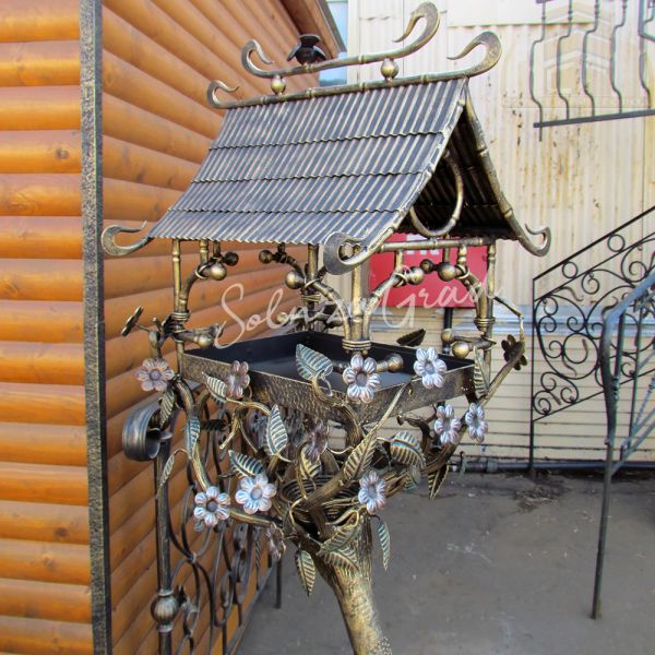 кованые кормушки
