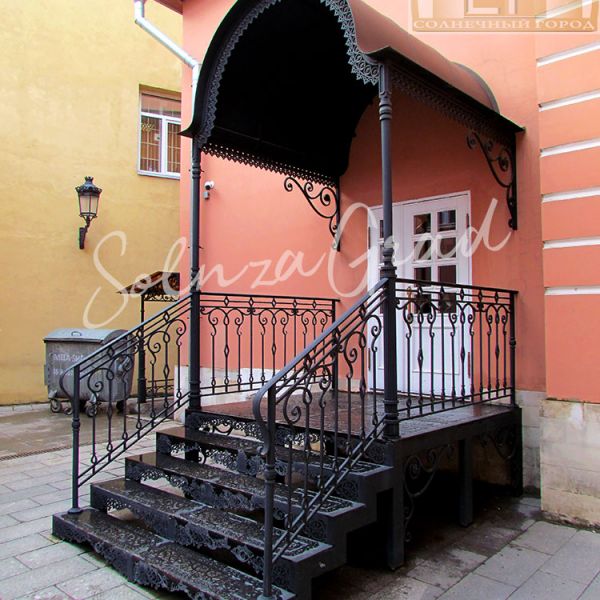 Кованые козырьки