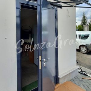 Кованые козырьки в храме
